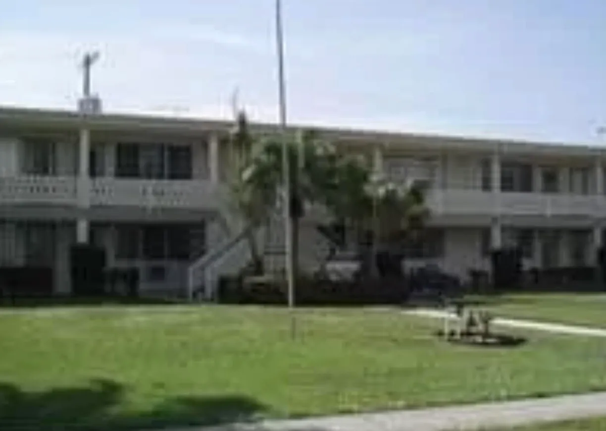 South Florida Real Estate | View 1300 S Broadway, 27 | 1 Bed, 1 Bath