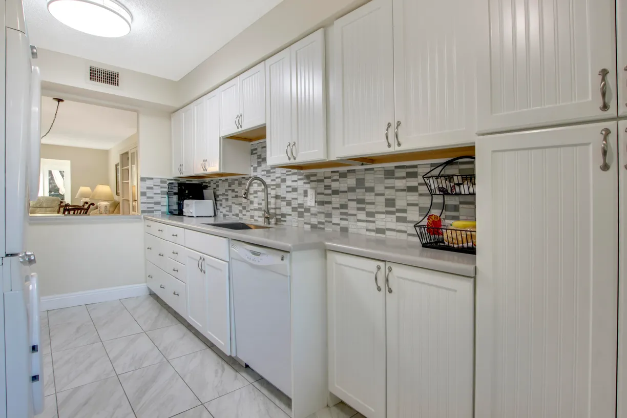 South Florida Real Estate | View 13690 Via Flora, C | 2 Beds, 2 Baths