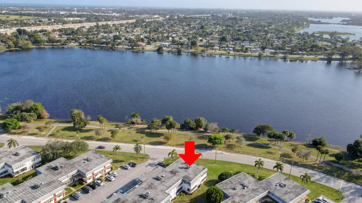 South Florida Real Estate | View 3160 Lake Osborne Drive, 201 | 2 Beds, 1 Bath