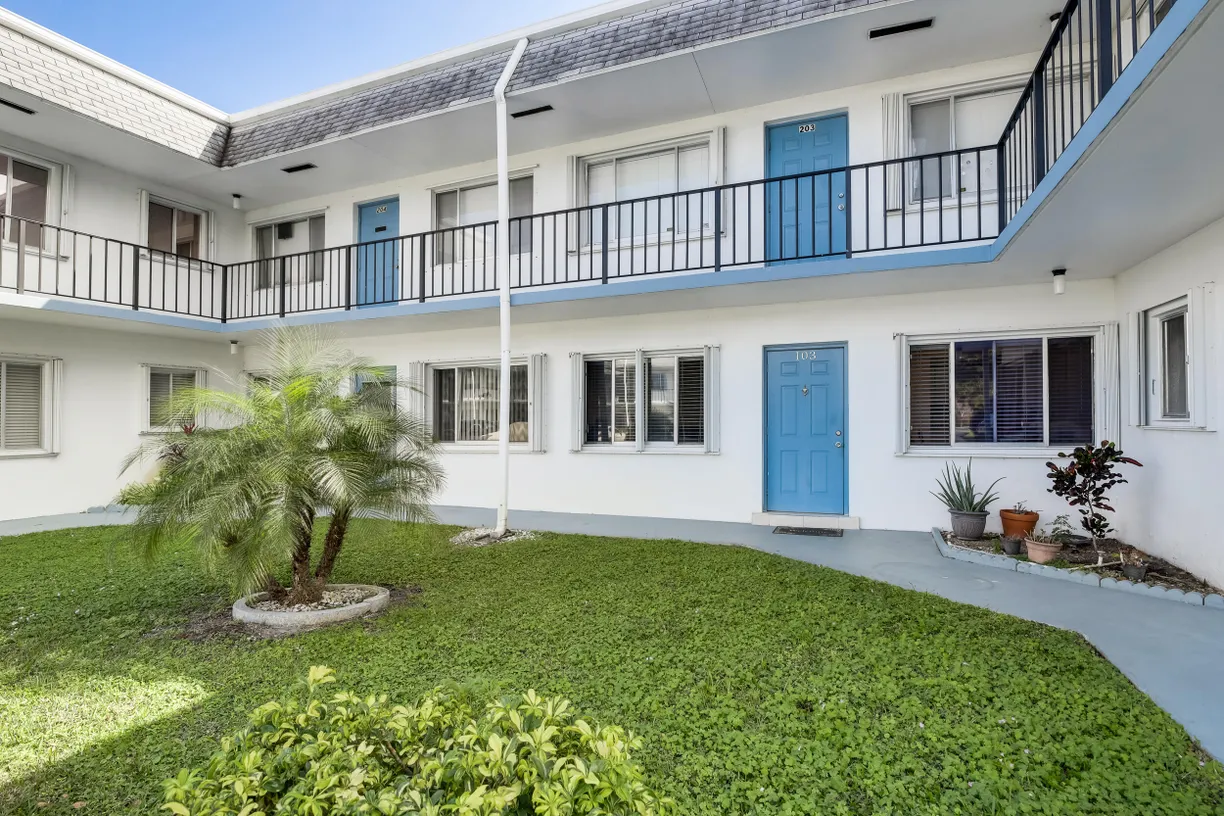 South Florida Real Estate | View 2440 Lake Osborne Drive, 103 | 2 Beds, 2 Baths