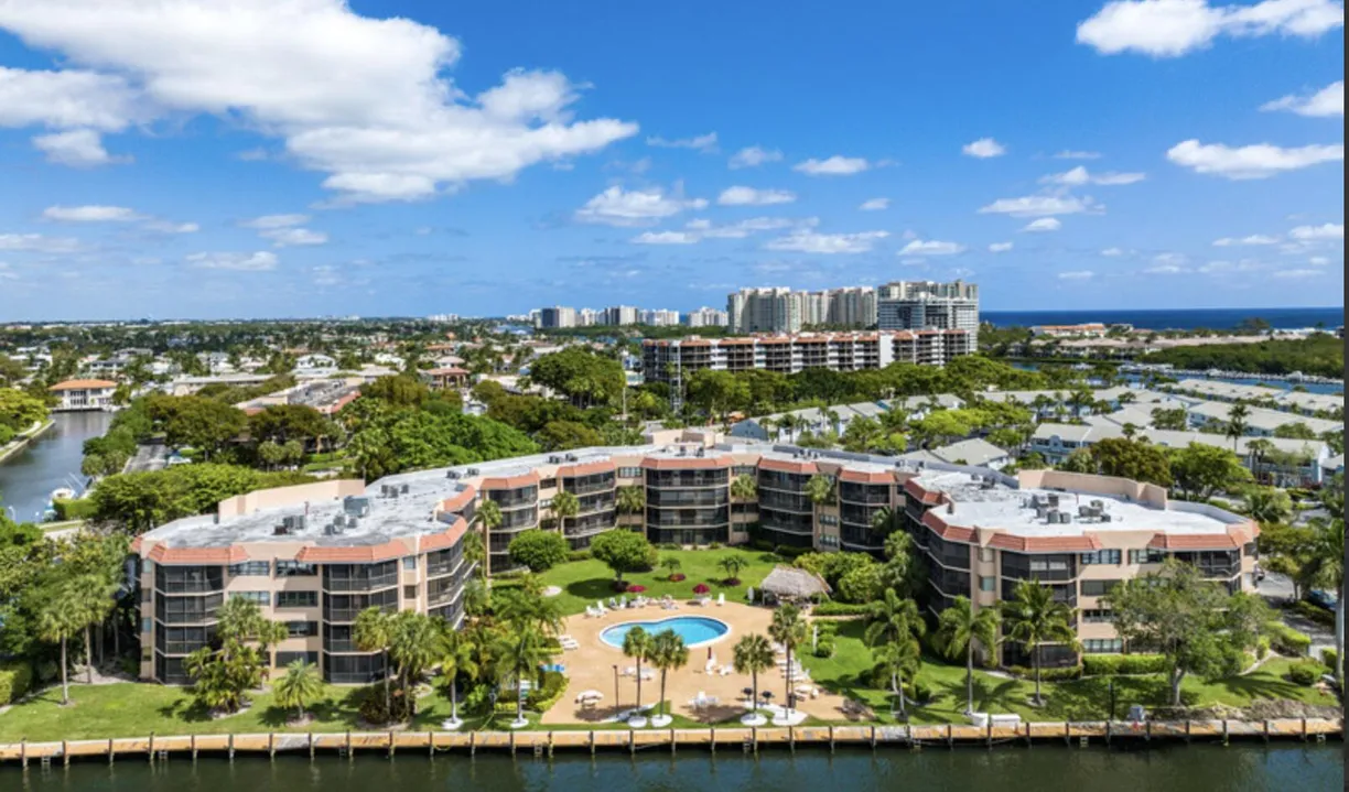 South Florida Real Estate | View 800 Jeffery Street, 109 | 2 Beds, 2 Baths