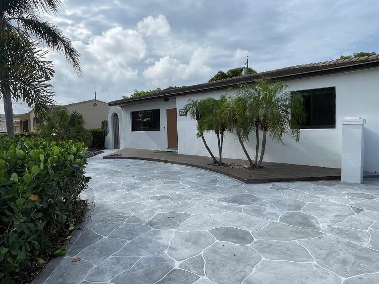 South Florida Real Estate | View 359 Winters Street | Listing