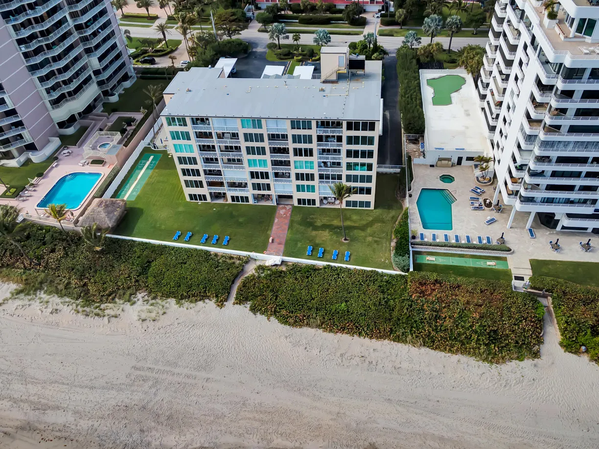 South Florida Real Estate | View 2909 S Ocean Boulevard, 7d | 2 Beds, 2 Baths