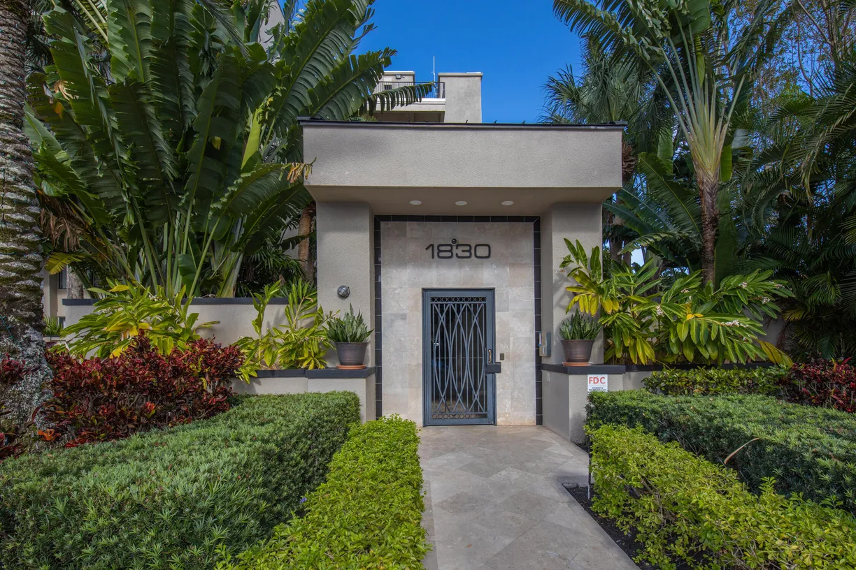 South Florida Real Estate | View 1830 Embassy Drive, 606 | 1 Bed, 1 Bath