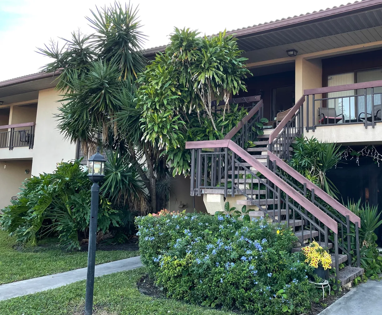 South Florida Real Estate | View 5983 Forest Hill Boulevard, 205 | 2 Beds, 2 Baths