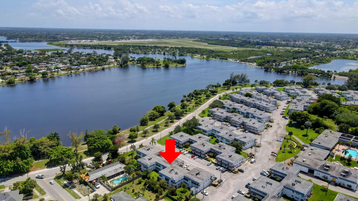 South Florida Real Estate | View 3360 Lake Osborne Drive, 106 | 1 Bed, 1 Bath