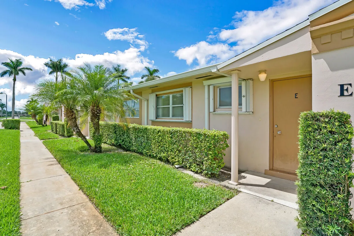 South Florida Real Estate | View 2556 Dudley Drive, E | 2 Beds, 1 Bath