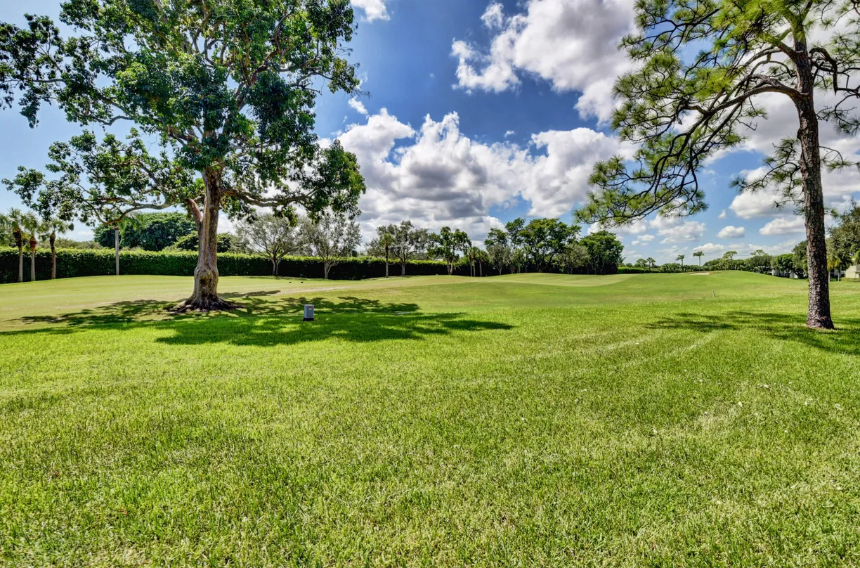 South Florida Real Estate | View 9 Stratford Drive, C | 3 Beds, 2 Baths