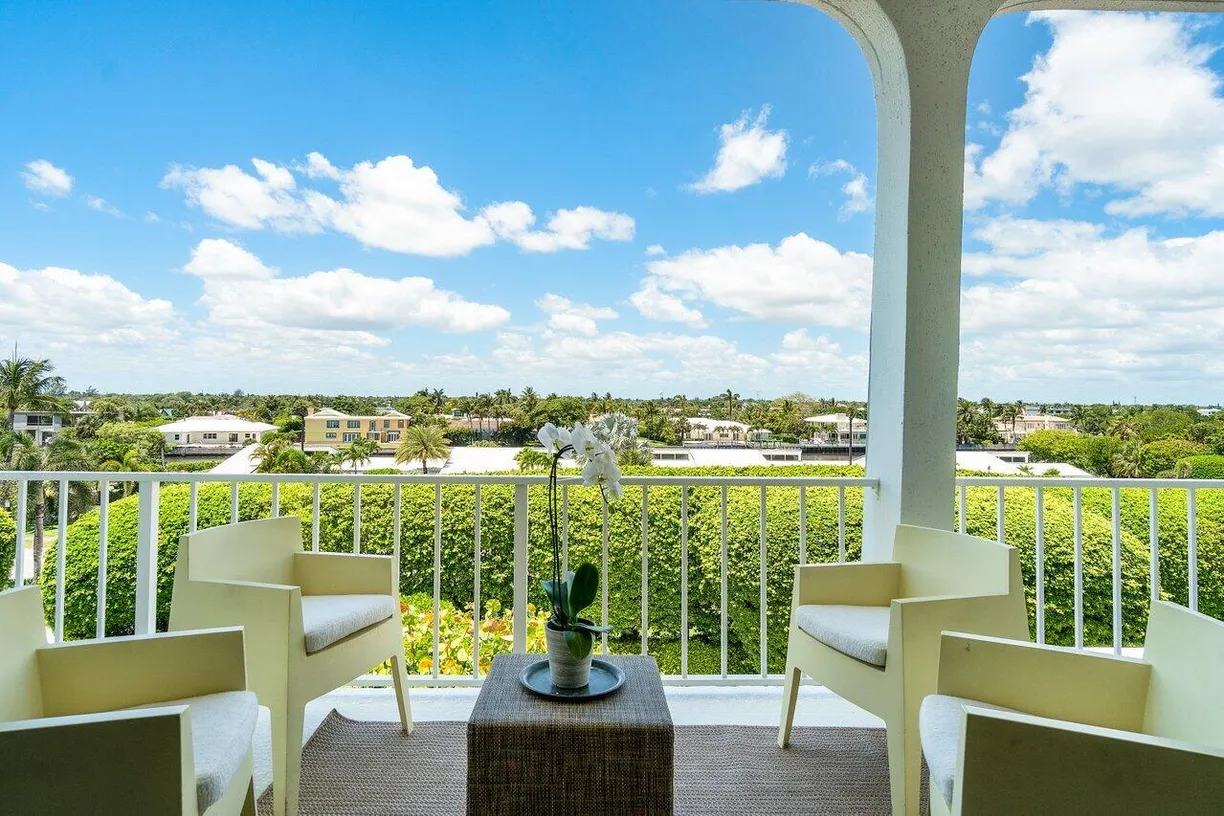 South Florida Real Estate | View 2275 S Ocean Boulevard, 301a | 1 Bed, 1 Bath