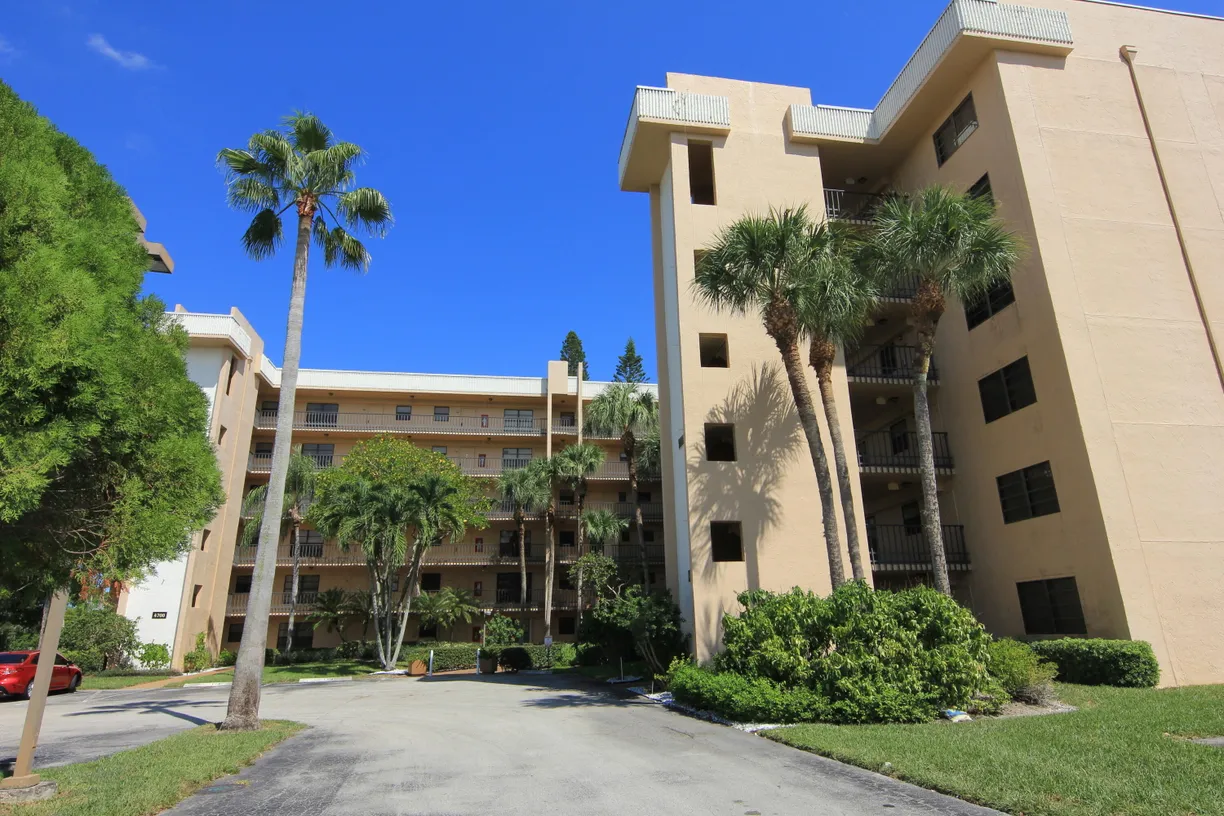 South Florida Real Estate | View 4700 Lucerne Lakes Boulevard, 202 | 2 Beds, 2 Baths