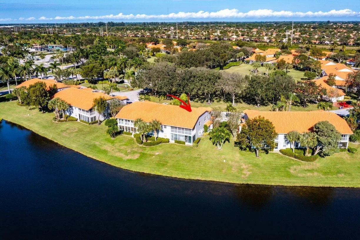 South Florida Real Estate | View 7023 Summer Tree Drive, 201 | 2 Beds, 2 Baths