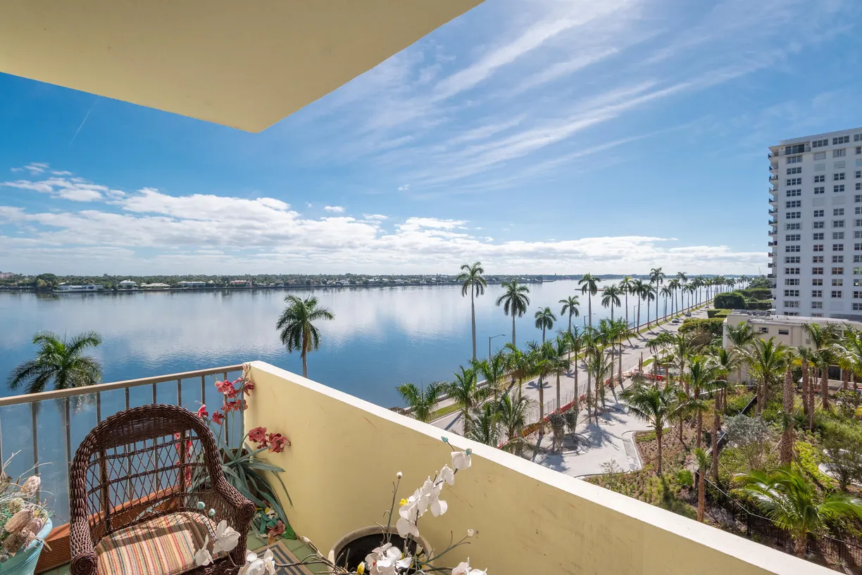 South Florida Real Estate | View 1501 S Flagler Drive, 7h | 2 Beds, 2 Baths
