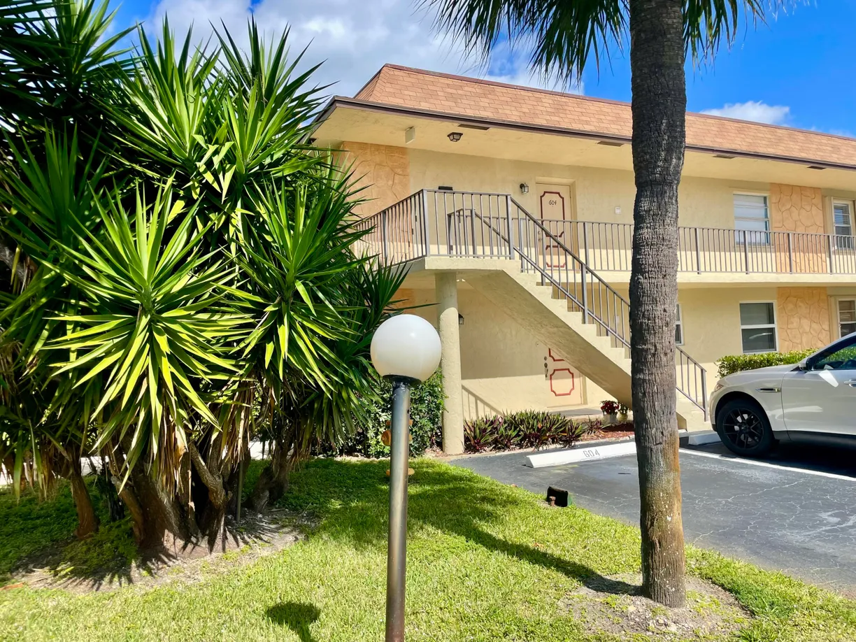 South Florida Real Estate | View 720 N Dixie Highway, 604 | 2 Beds, 2 Baths