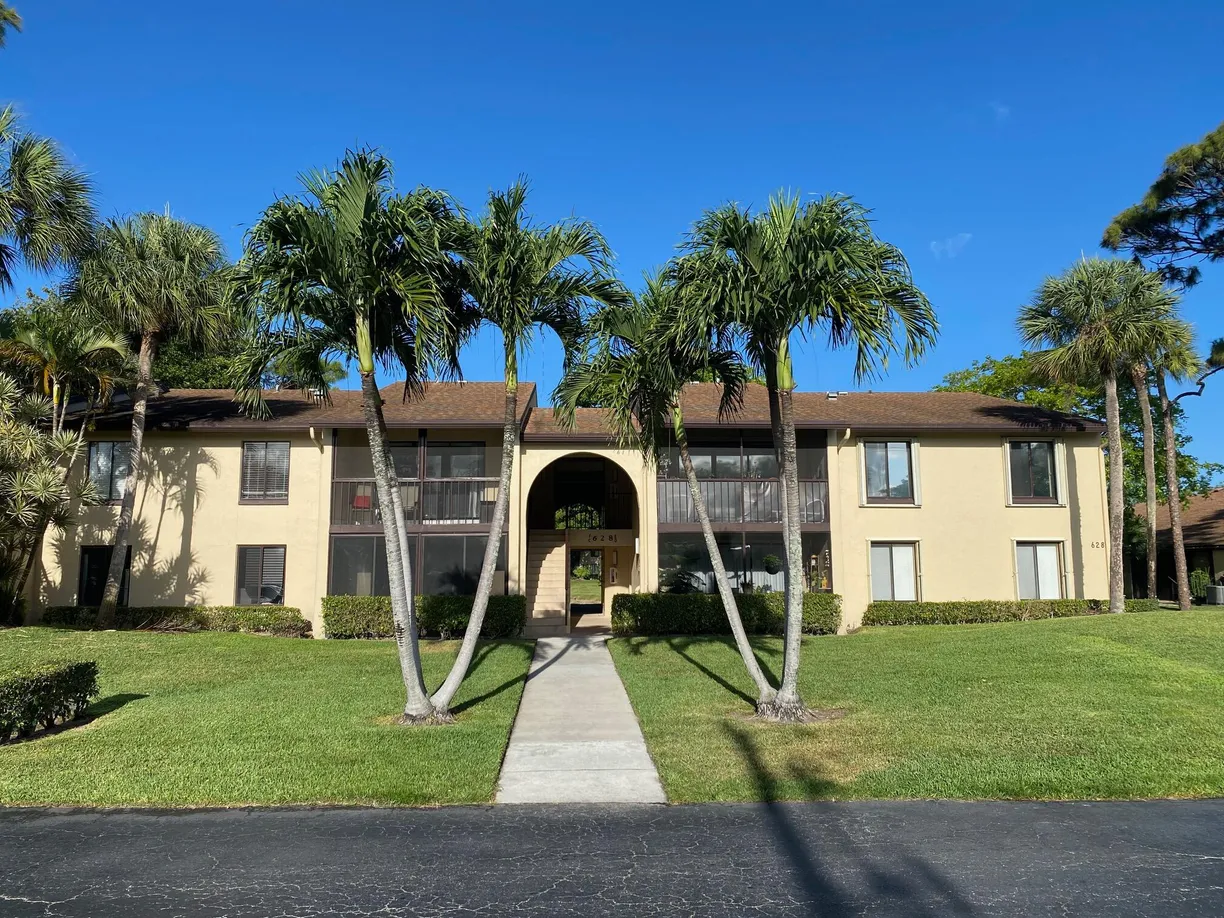 South Florida Real Estate | View 628 Sea Pine Way, E1 | 2 Beds, 2 Baths