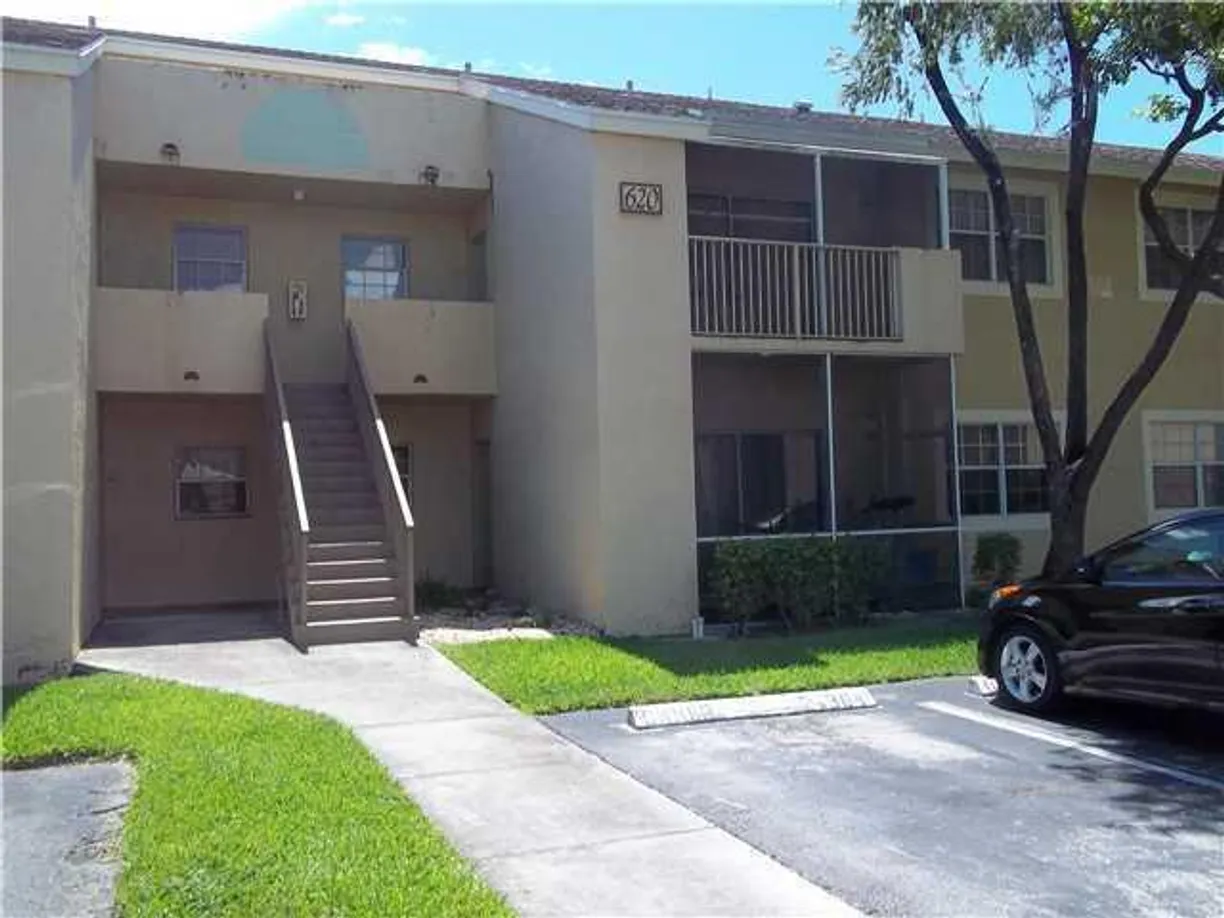 South Florida Real Estate | View 620 Cypress Club Way, B | 1 Bed, 1 Bath