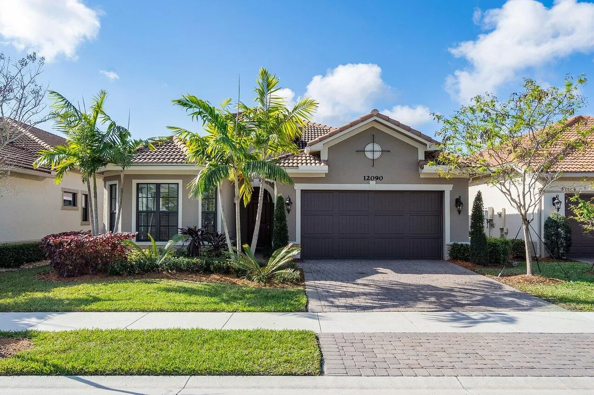 South Florida Real Estate | View 12090 Kalmar Circle | 2 Beds, 2 Baths