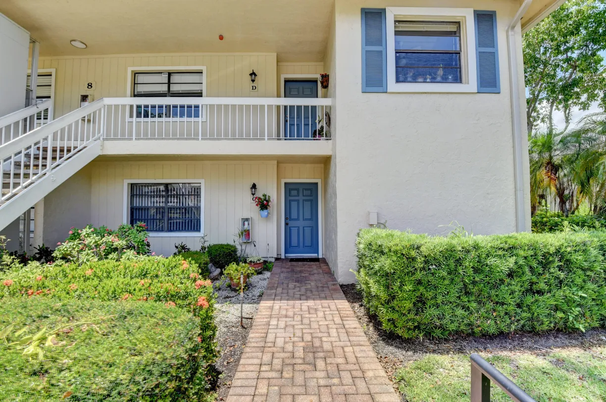 South Florida Real Estate | View 8 Westgate Lane, 8c | 3 Beds, 2 Baths