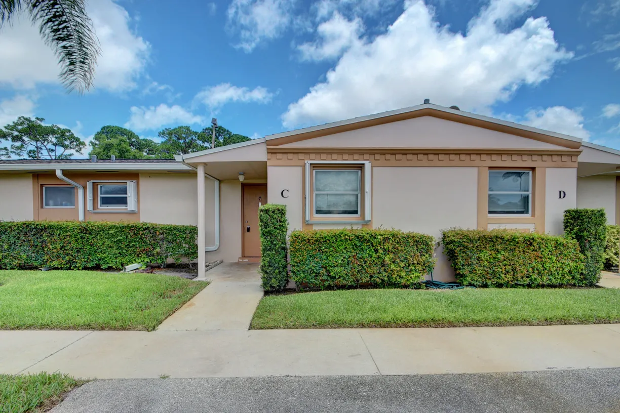 South Florida Real Estate | View 2555 Dudley Drive, C | 1 Bed, 1 Bath