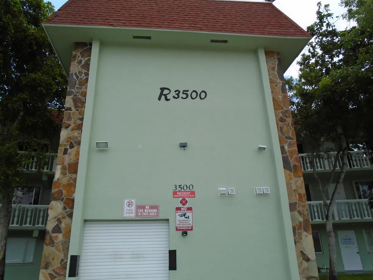 South Florida Real Estate | View 3500 Springdale Boulevard, 109 | 1 Bed, 1 Bath