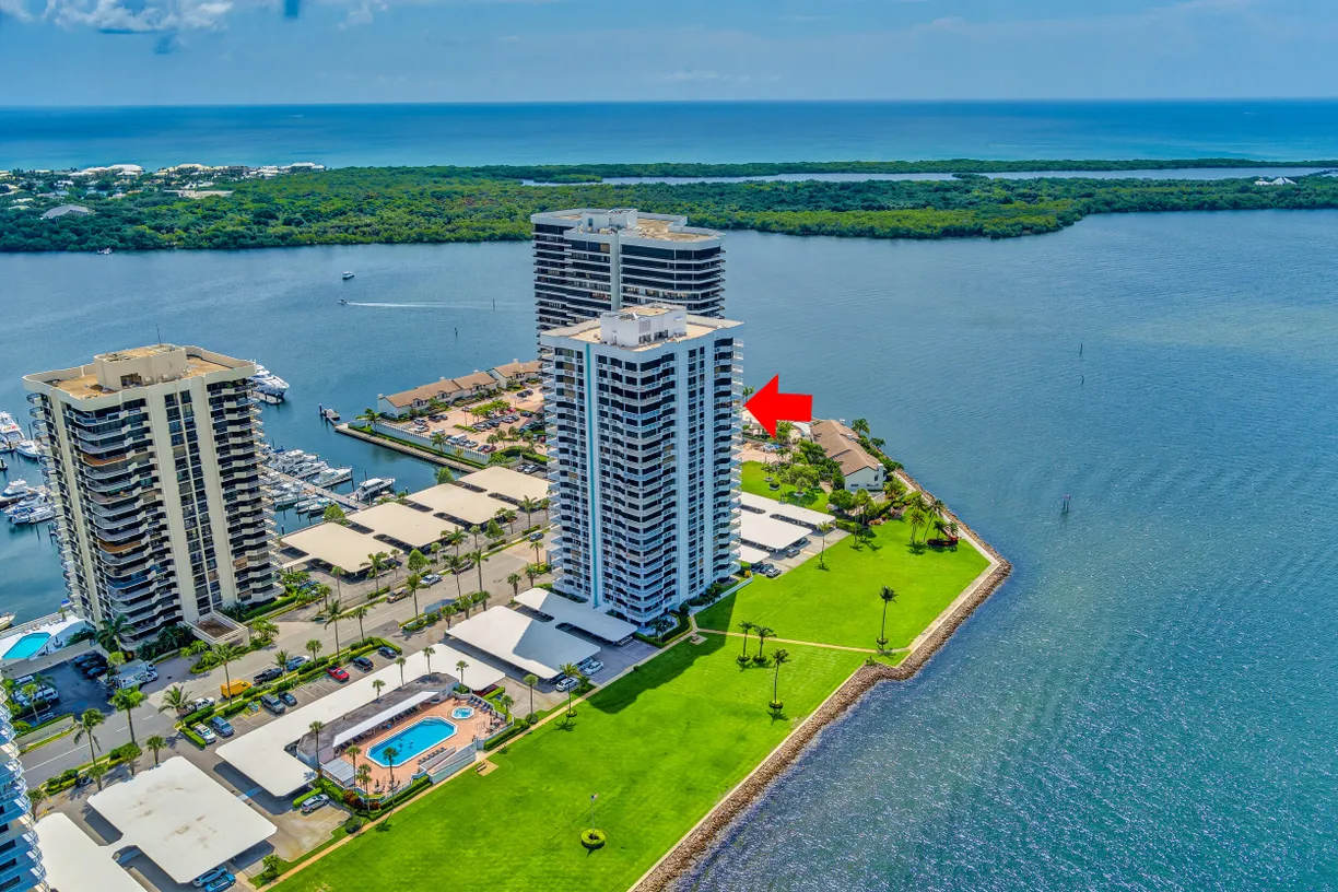 South Florida Real Estate | View 115 Lakeshore Drive, 1847 | 3 Beds, 2 Baths