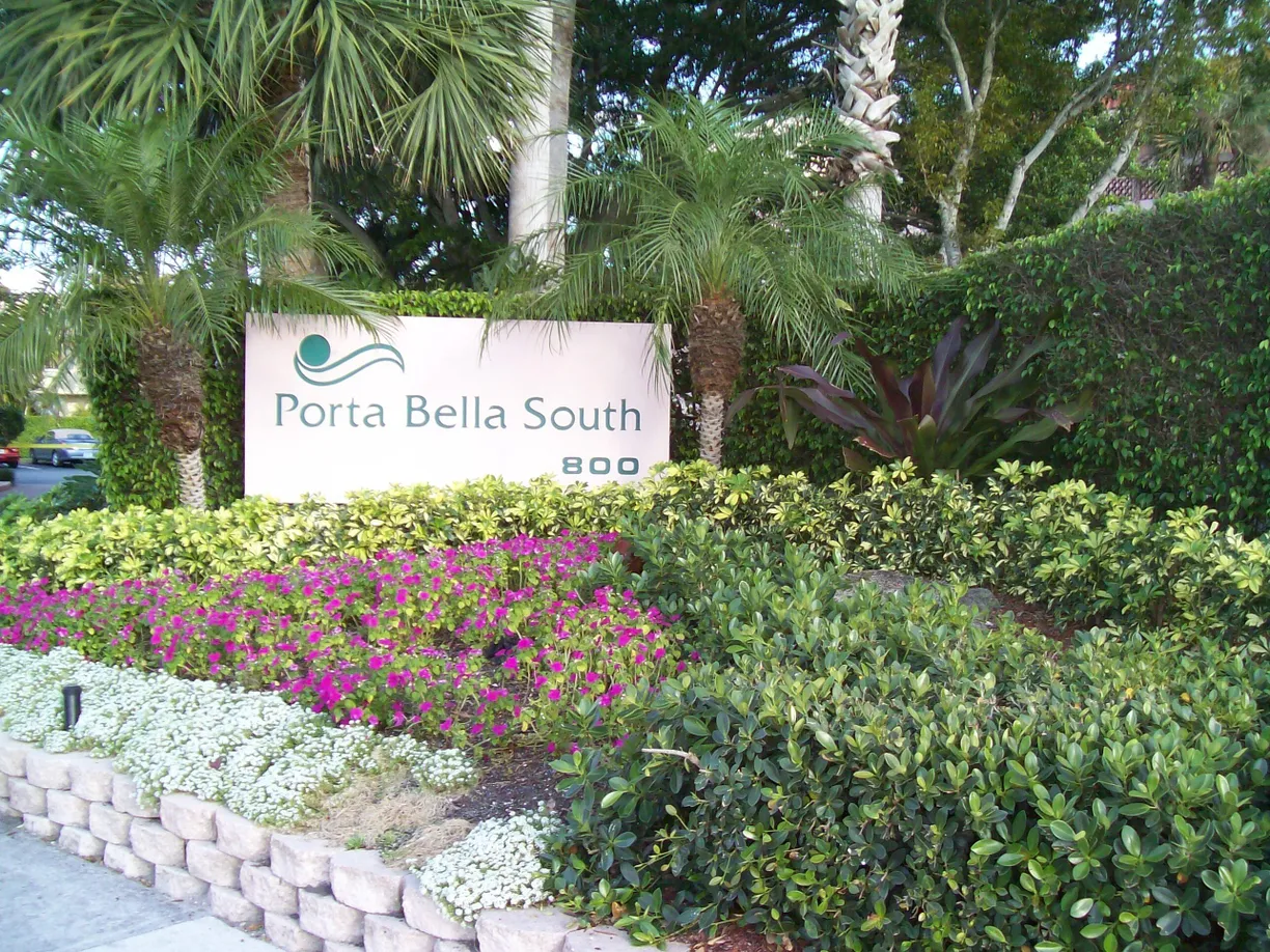 South Florida Real Estate | View 800 Jeffery Street, 308 | 1 Bed, 1 Bath