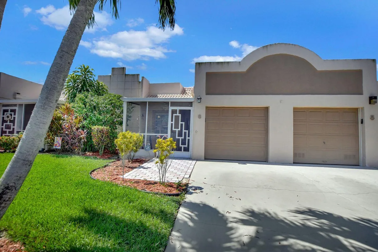 South Florida Real Estate | View 9110 Fairbanks Lane, 6 | 2 Beds, 2 Baths