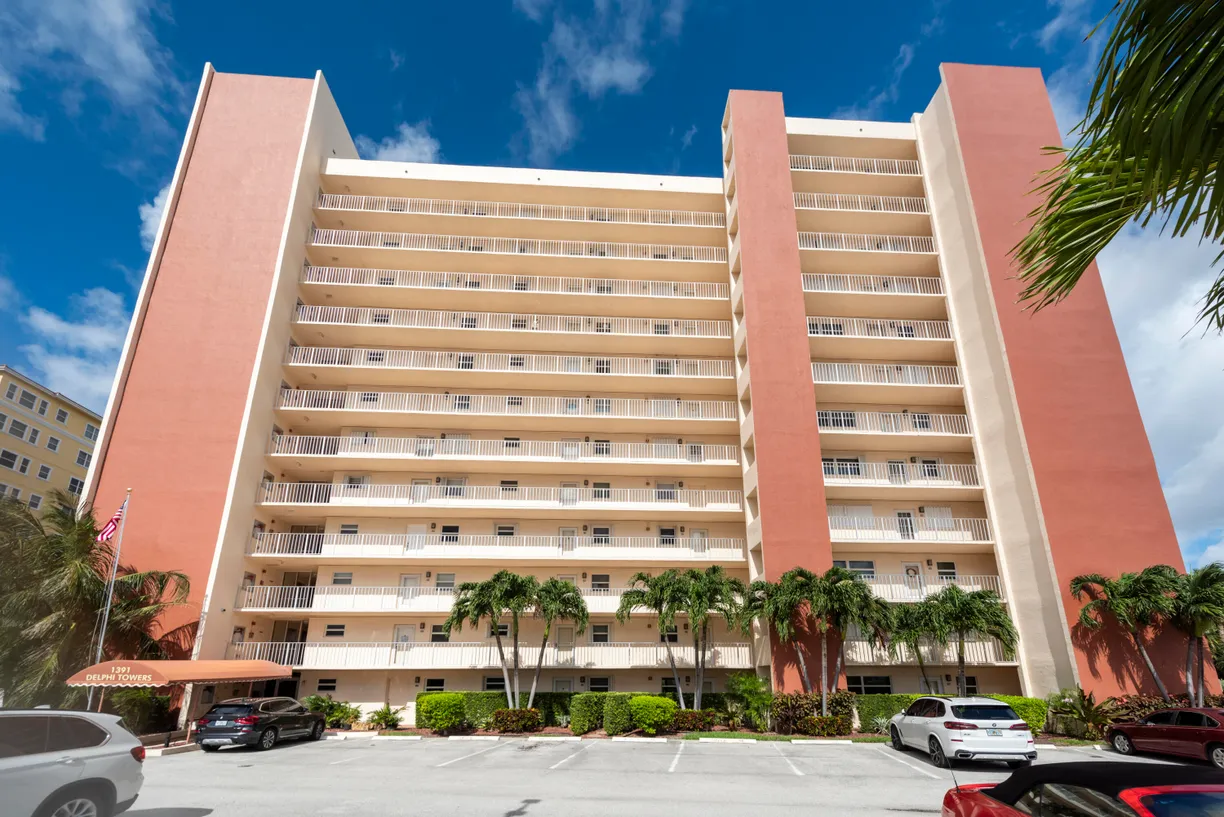South Florida Real Estate | View 1391 S Ocean Boulevard, Ph5 | 1 Bed, 1 Bath