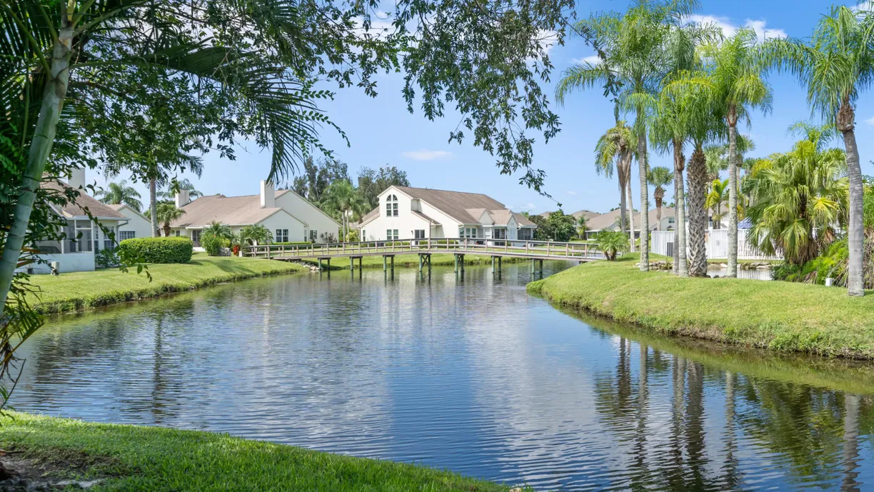 South Florida Real Estate | View 1907 Aynsley Way, 32-1 | 3 Beds, 2 Baths