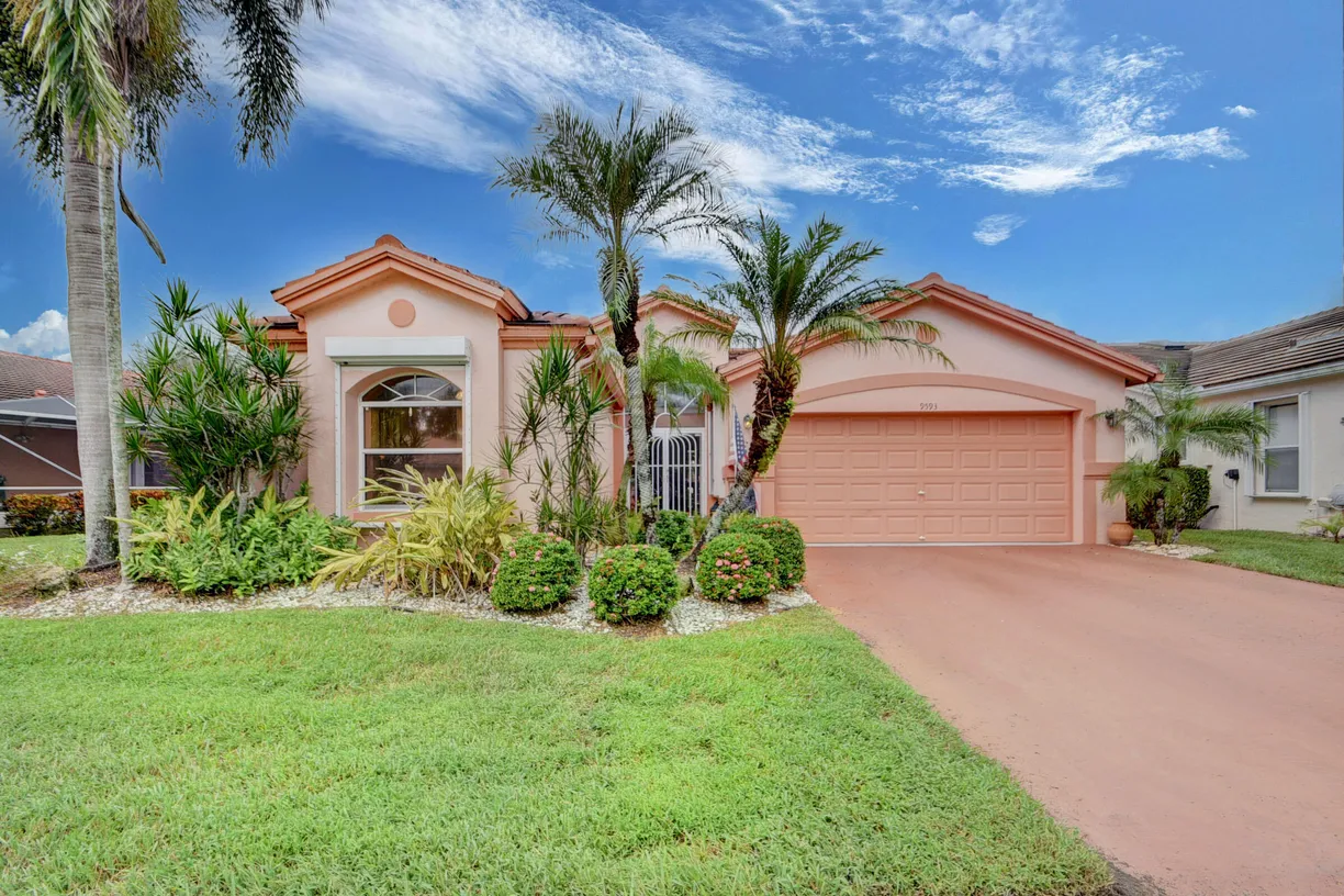 South Florida Real Estate | View 9593 Harbour Lake Circle | 3 Beds, 2 Baths