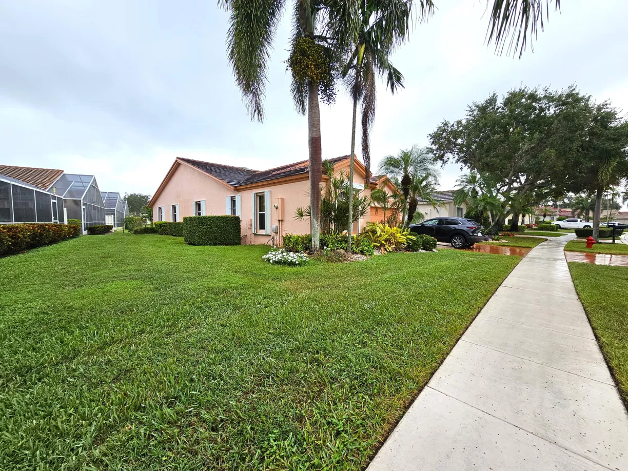 South Florida Real Estate | View 9593 Harbour Lake Circle | Listing