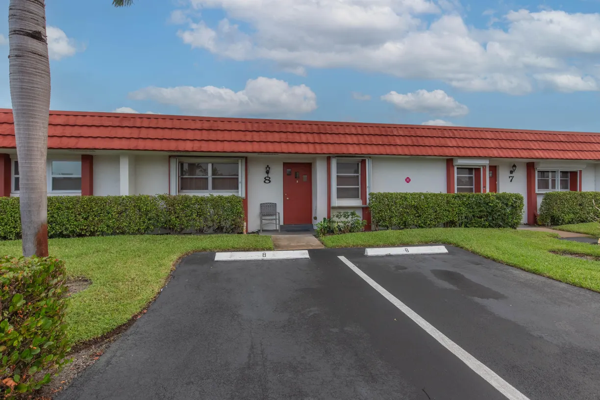 South Florida Real Estate | View 5800 Fernley Drive, 8 | 2 Beds, 2 Baths