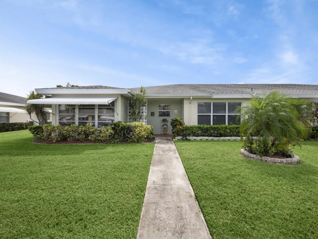 South Florida Real Estate | View 907 Savannas Point Drive, A | 2 Beds, 2 Baths
