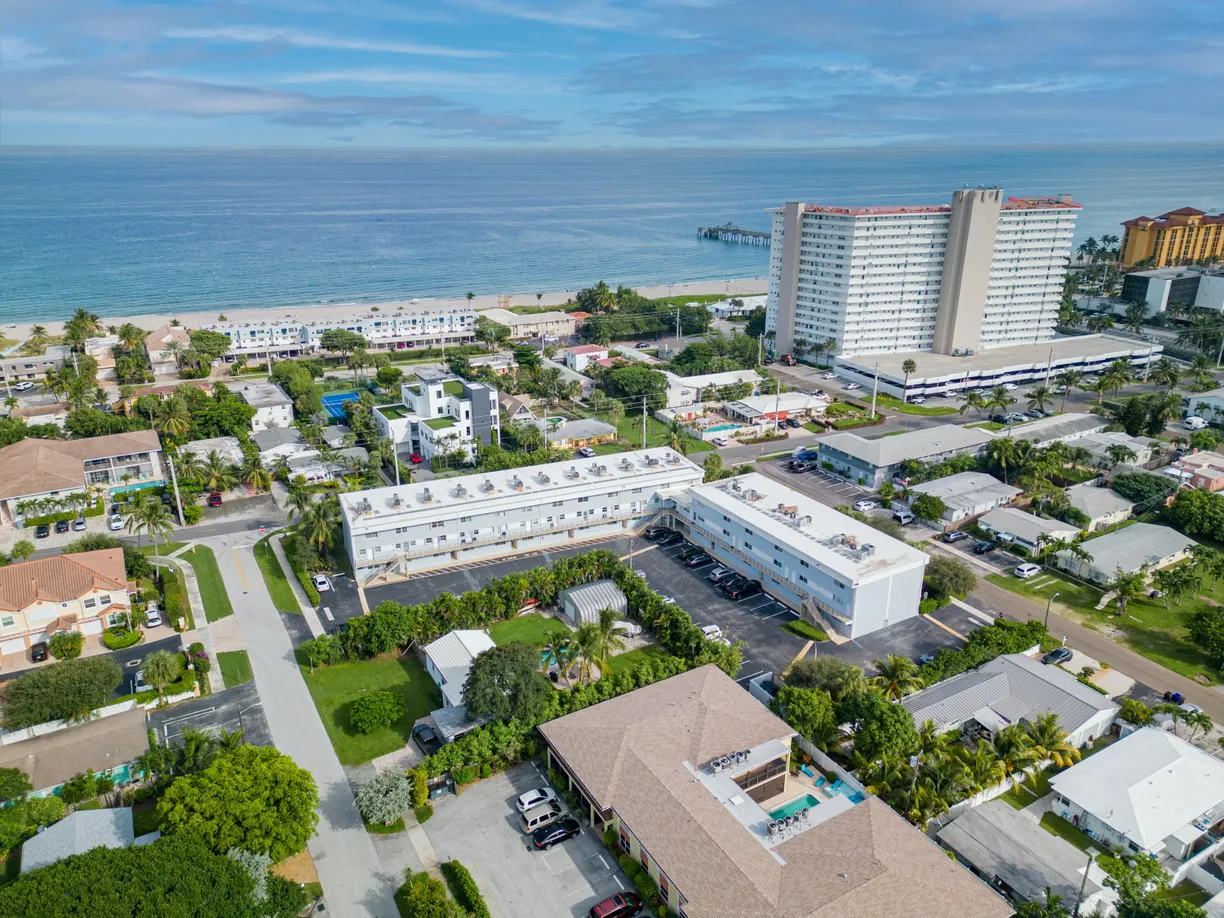 South Florida Real Estate | View 505 NE 20th Avenue, 115 | 1 Bed, 1 Bath
