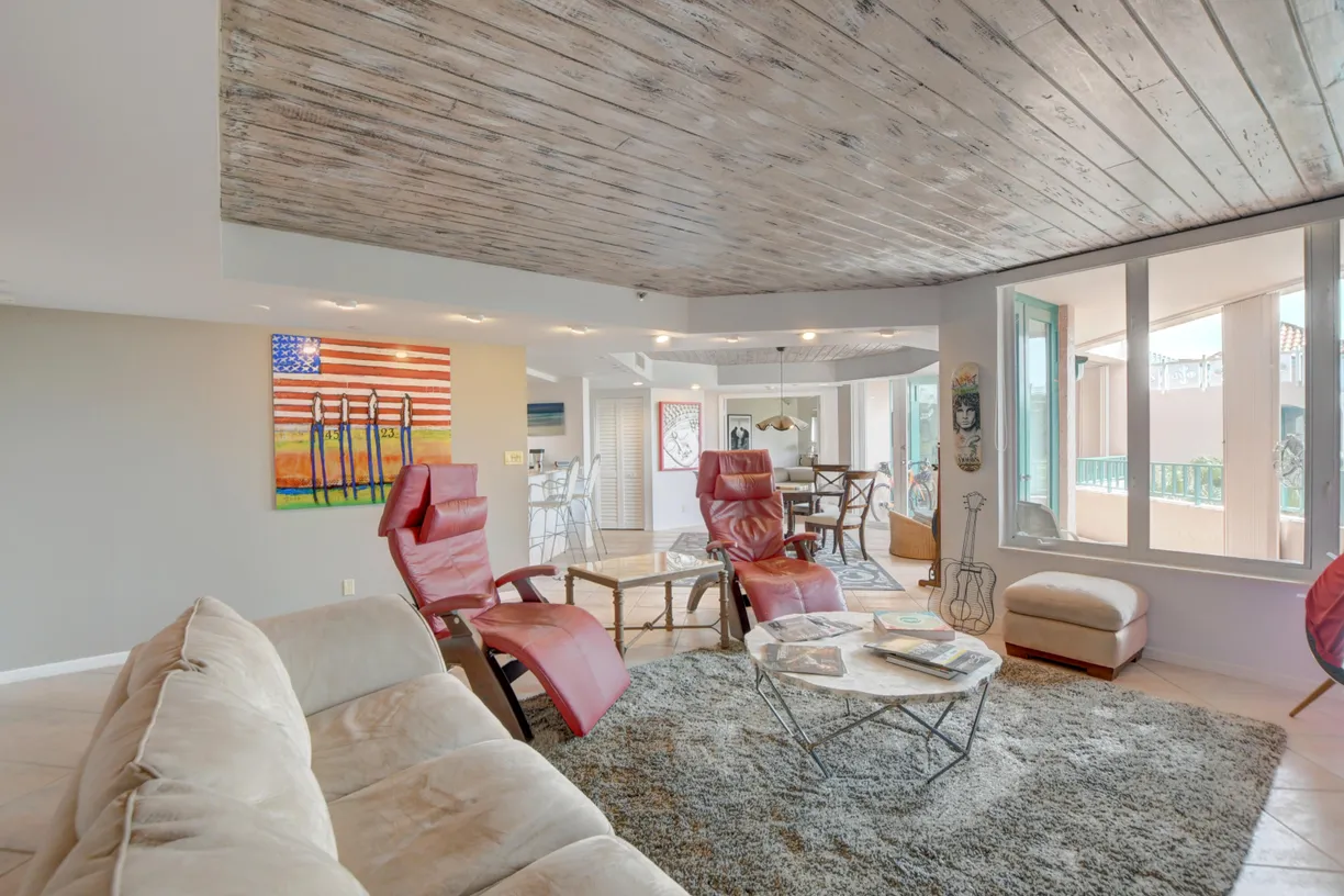 South Florida Real Estate | View 120 SE 5th Avenue, 422 | 2 Beds, 2 Baths
