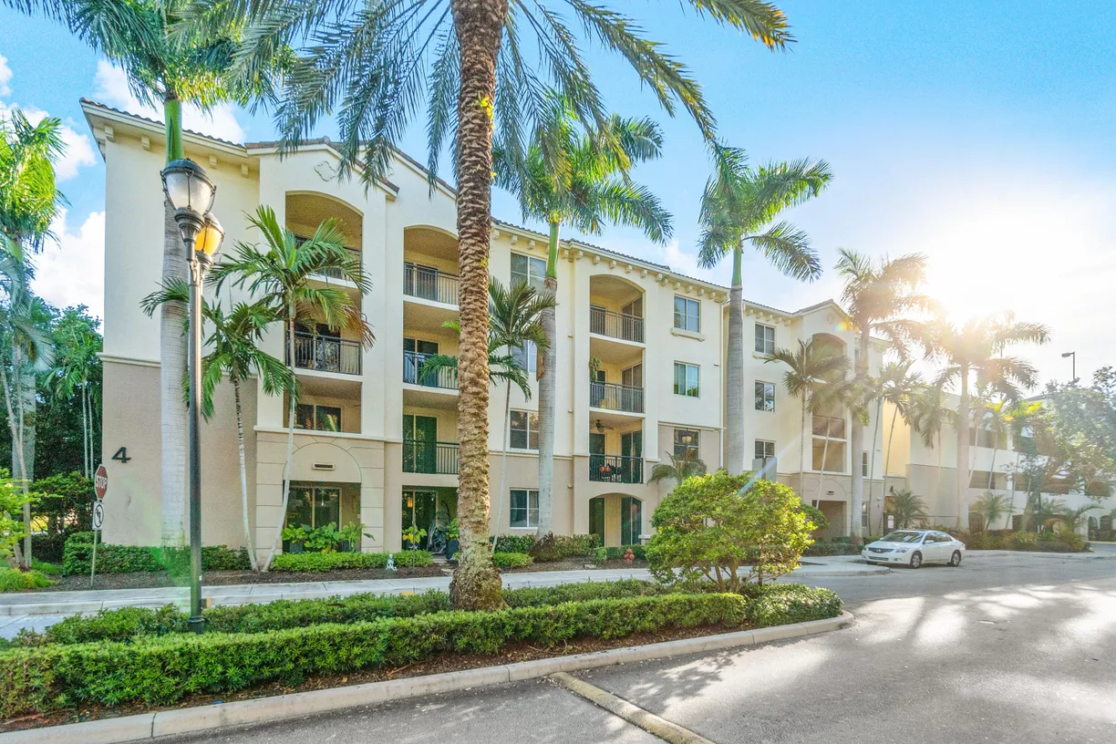 South Florida Real Estate | View 4 Renaissance Way, 212 | 1 Bed, 1 Bath