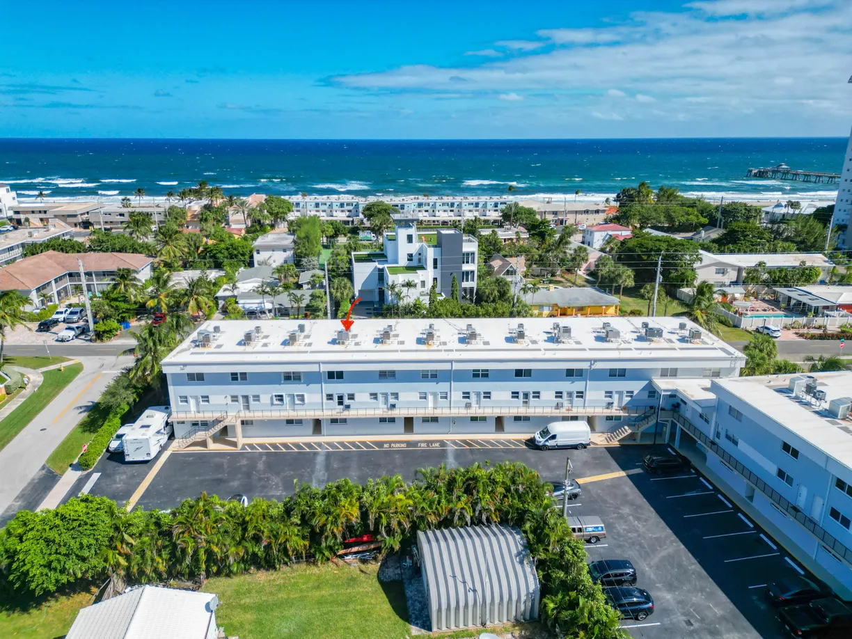 South Florida Real Estate | View 505 NE 20th Avenue, 215 | 2 Beds, 2 Baths