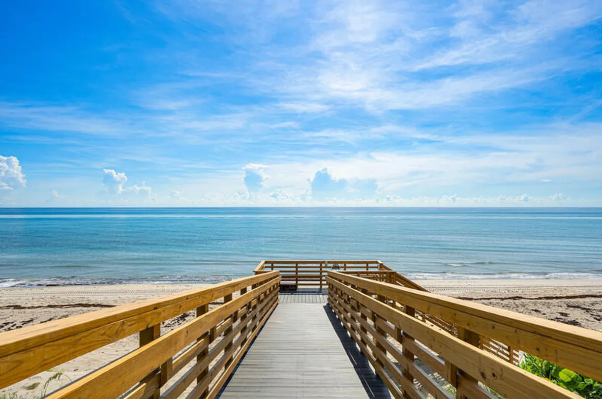 South Florida Real Estate | View 3360 S Ocean Boulevard, 2f-Il | 3 Beds, 2 Baths