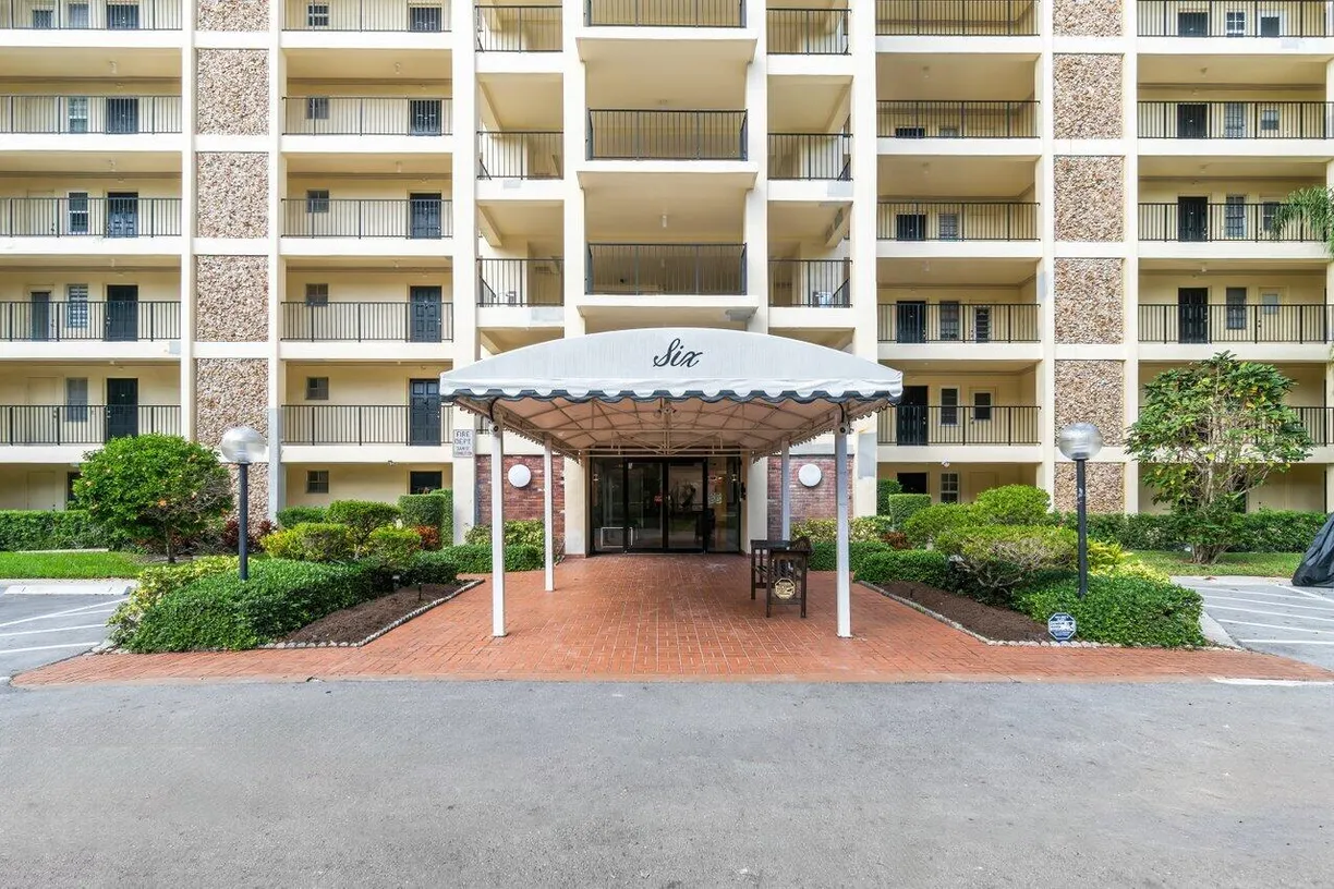 South Florida Real Estate | View 2751 N Palm Aire Drive, 508 | 2 Beds, 2 Baths