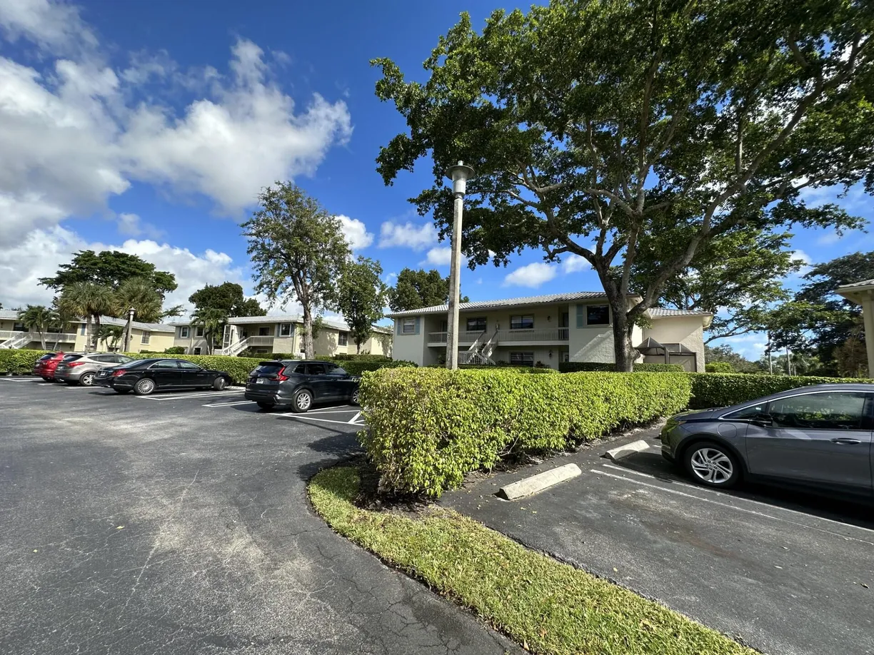 South Florida Real Estate | View 5 Westgate Lane, D | Listing