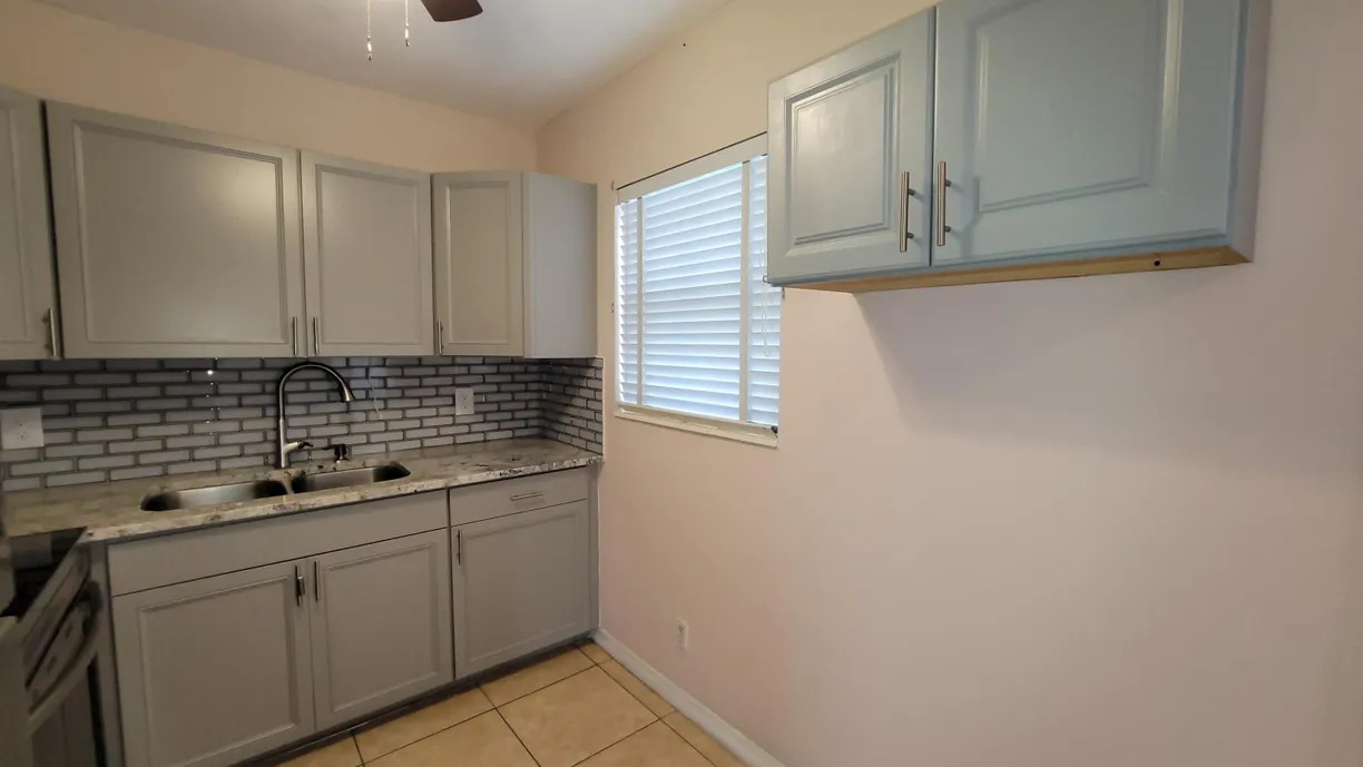 South Florida Real Estate | View 208 Easthampton I | Listing