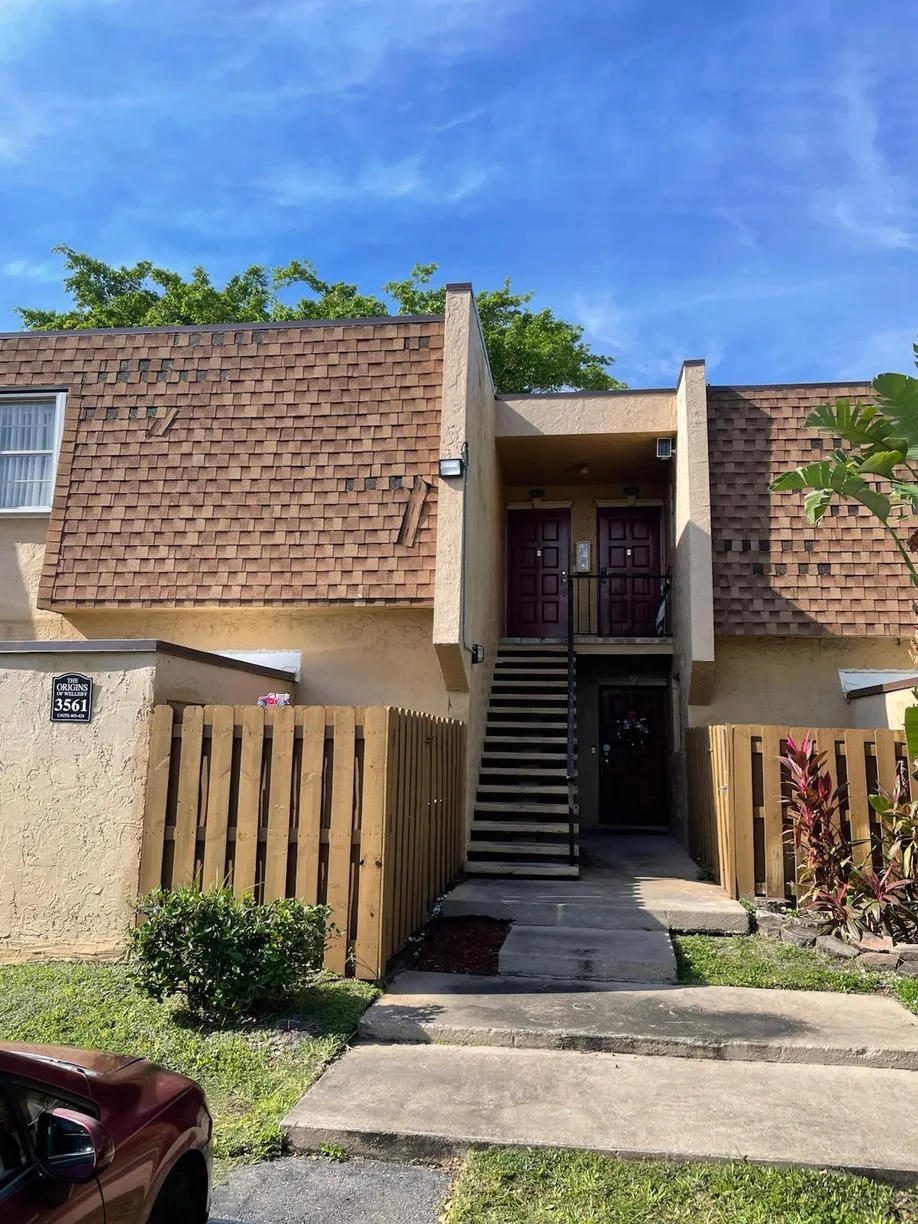 South Florida Real Estate | View 3561 NW 95th Terrace, 423 | 2 Beds, 1 Bath