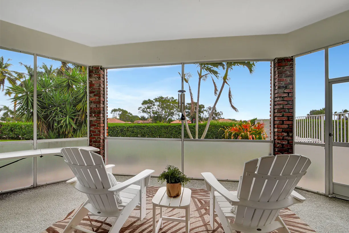 South Florida Real Estate | View 324 Orange Tree Drive, 2 | 2 Beds, 2 Baths
