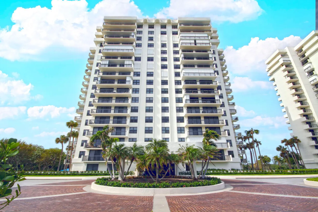 South Florida Real Estate | View 2001 N Ocean Boulevard, 1604 | 2 Beds, 2 Baths