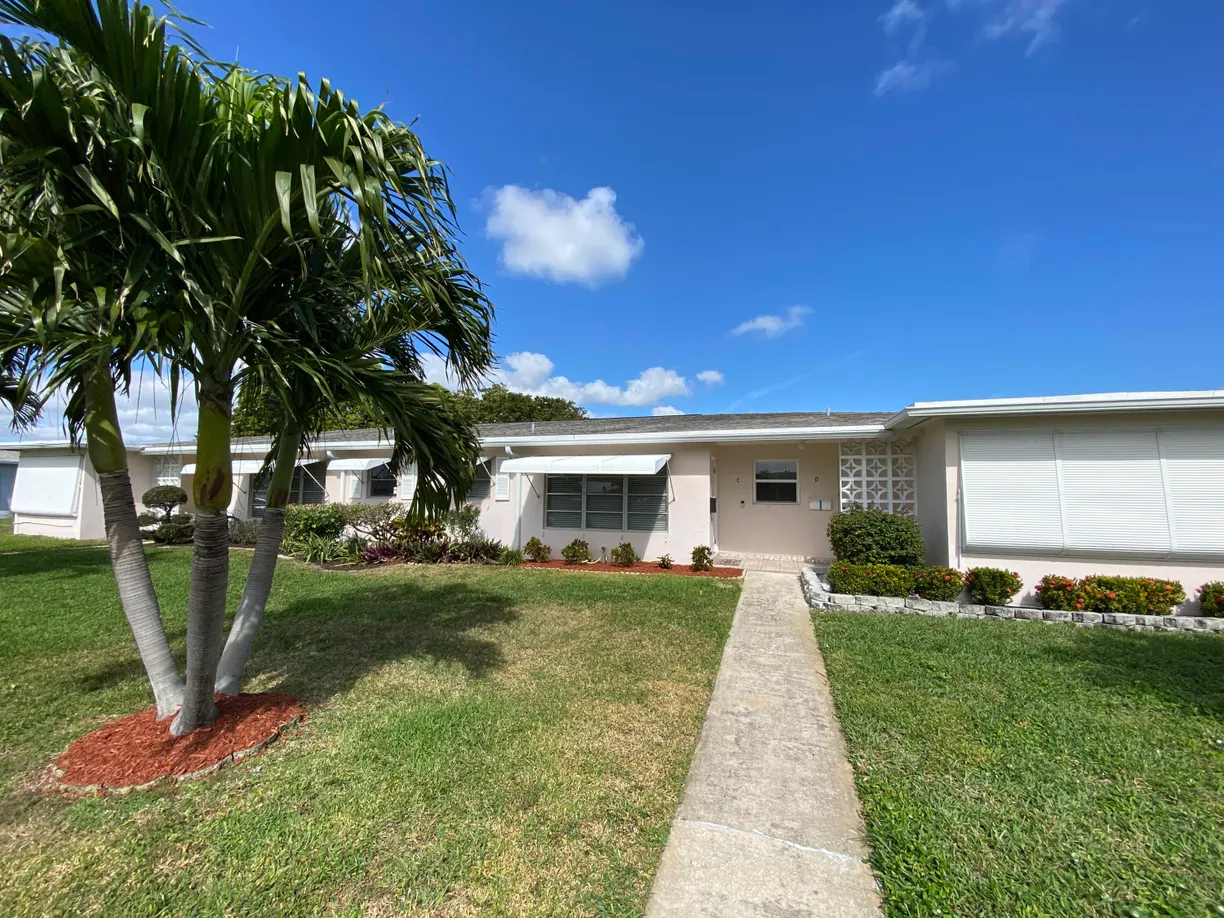 South Florida Real Estate | View 135 South Boulevard, C | 1 Bed, 1 Bath