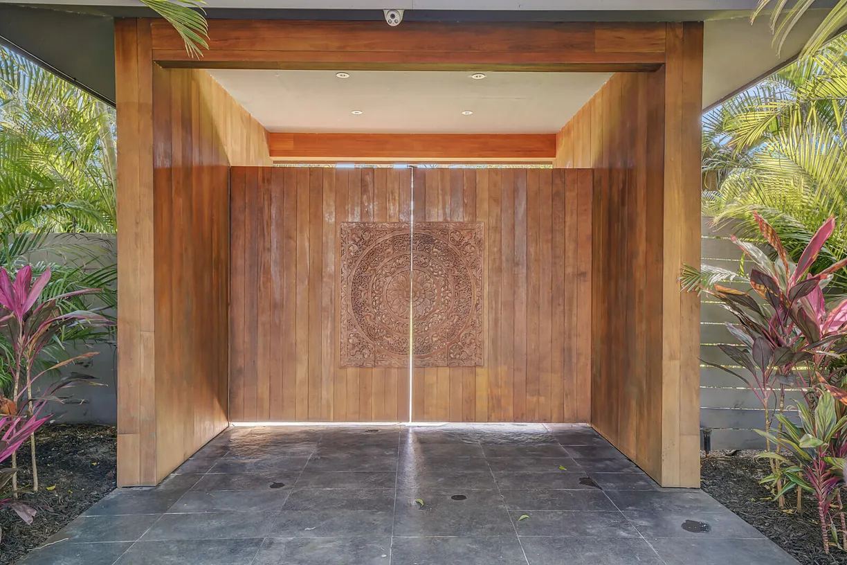 South Florida Real Estate | View 250 Essex Lane | Listing