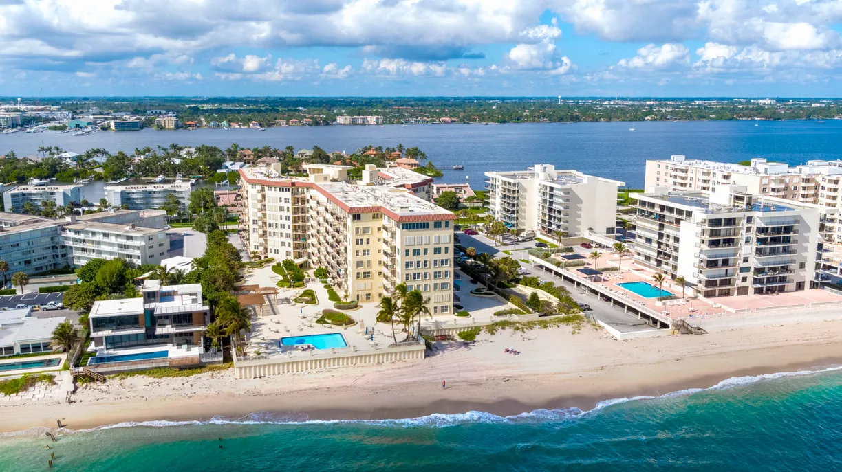South Florida Real Estate | View 3475 S Ocean Boulevard, 4090 | 3 Beds, 2 Baths
