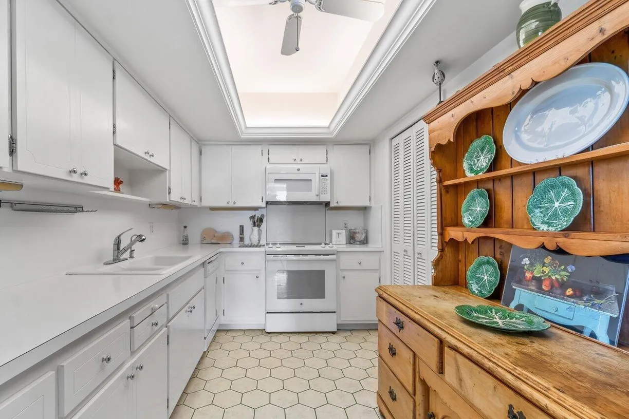South Florida Real Estate | View 200 Little Club Road, 9 | Listing