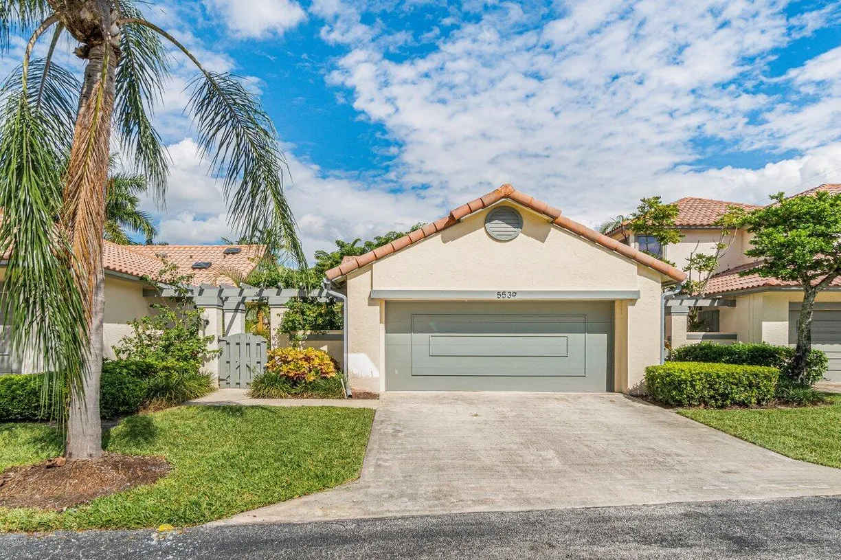 South Florida Real Estate | View 5539 Eton Court | 2 Beds, 2 Baths