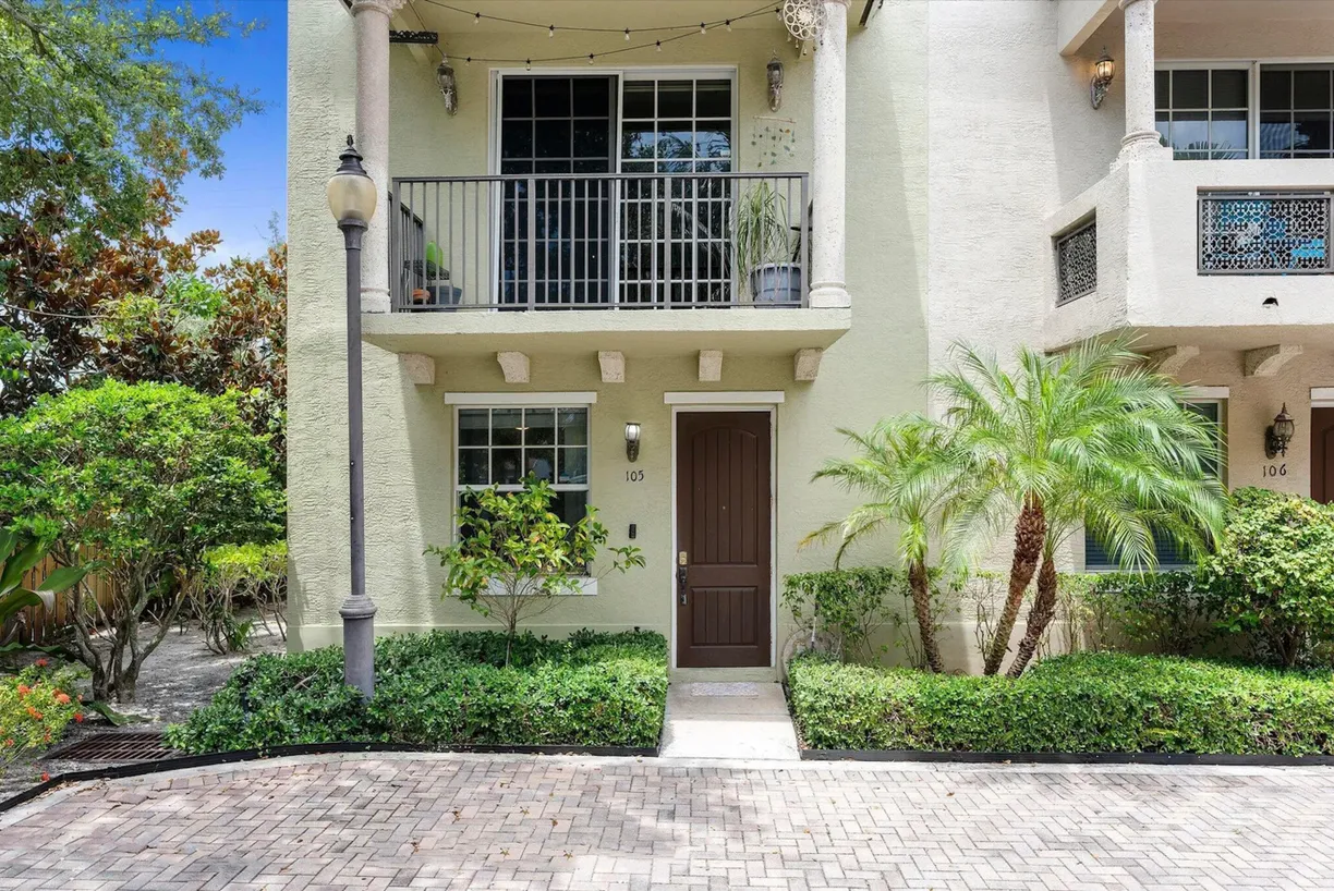 South Florida Real Estate | View 219 N L Street, 105 | 3 Beds, 3 Baths