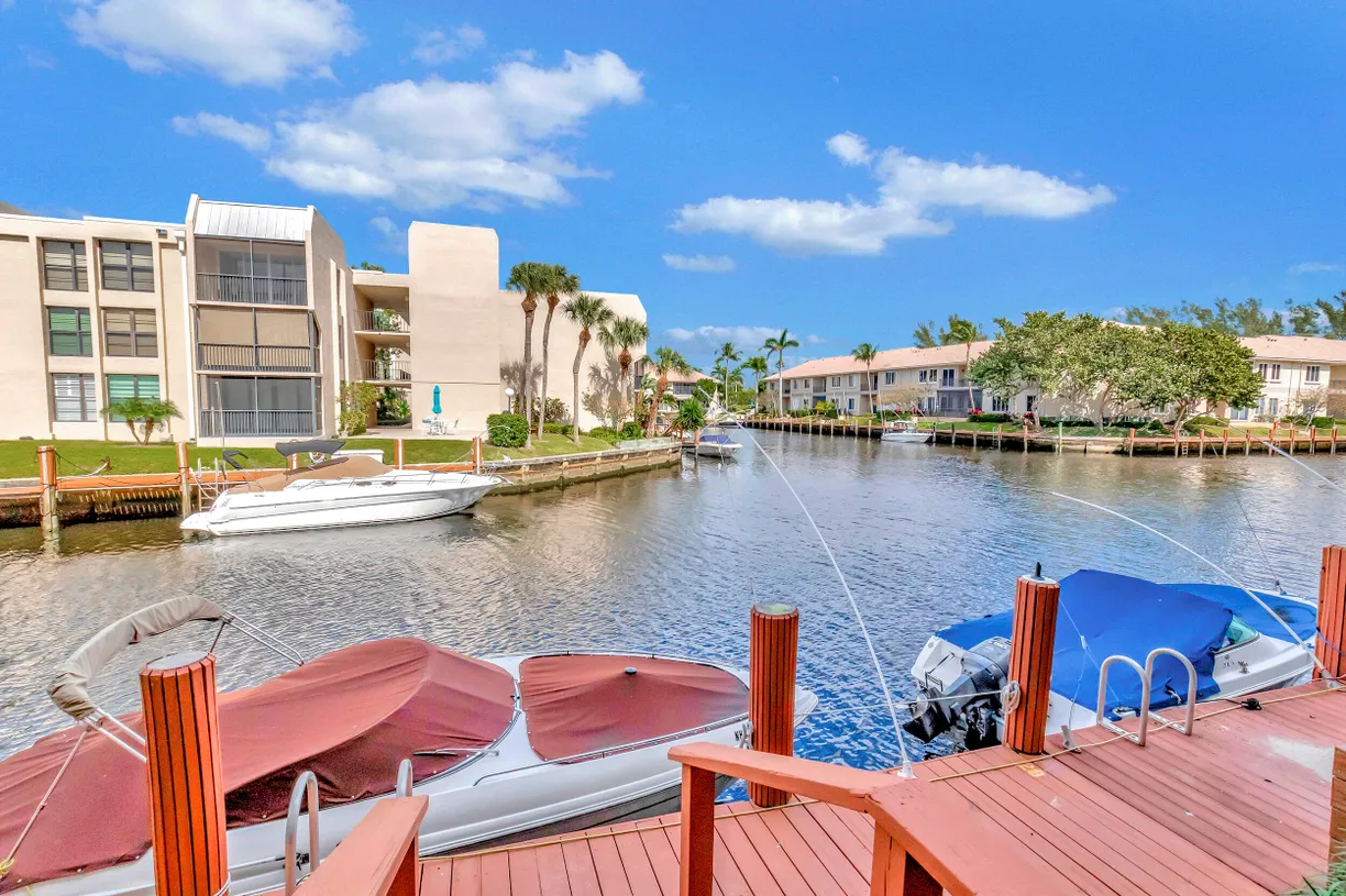 South Florida Real Estate | View 6 Royal Palm Way, 106 | 2 Beds, 2 Baths